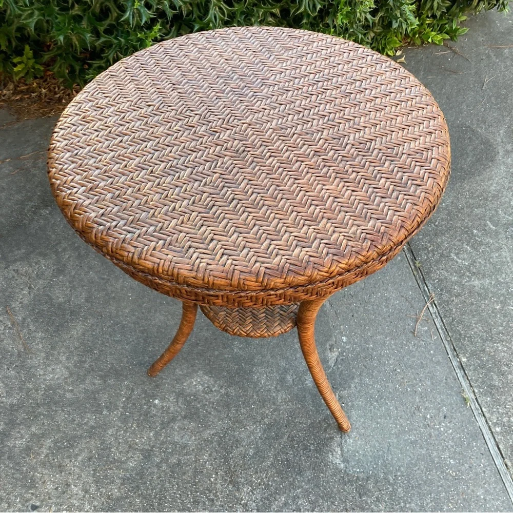 Rattan Pedestal Side Table - Picture 2 of 11